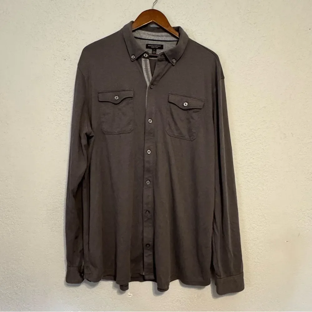 Banana Republic Luxury Touch Gray Long Sleeve Button Down Shirt